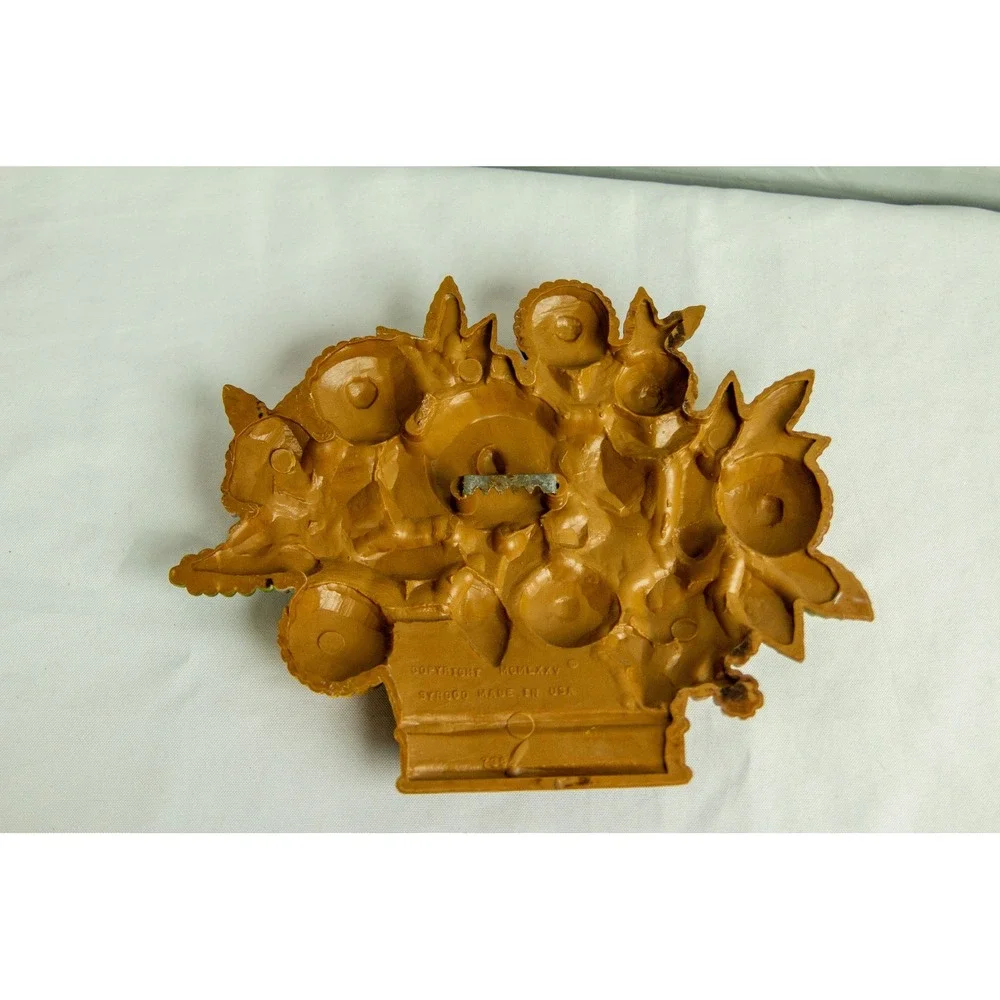 Vintage 1975 Syroco Flower Basket Wall Plaque 7384 Made in USA Retro Decor